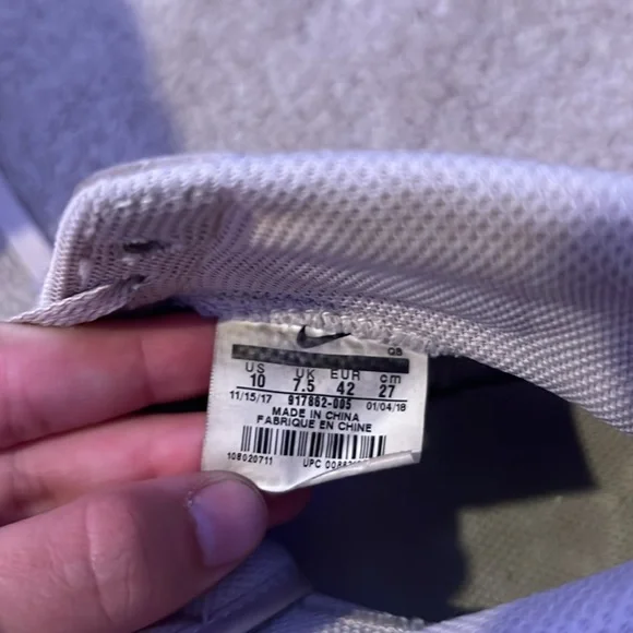 Nike Blazers - Picture 5 of 5